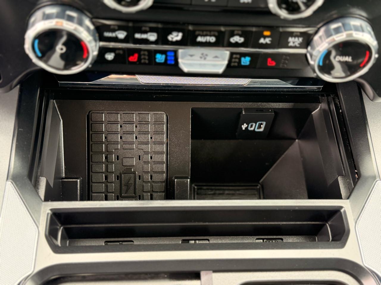 Ford F-250 SD Lariat Crew Cab 4WD 2024