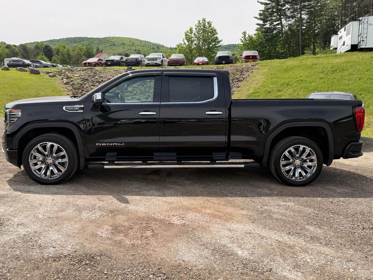 GMC Sierra 1500 Denali Crew Cab Short Box 4WD 2023