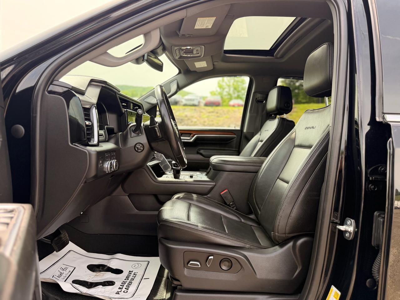 GMC Sierra 1500 Denali Crew Cab Short Box 4WD 2023