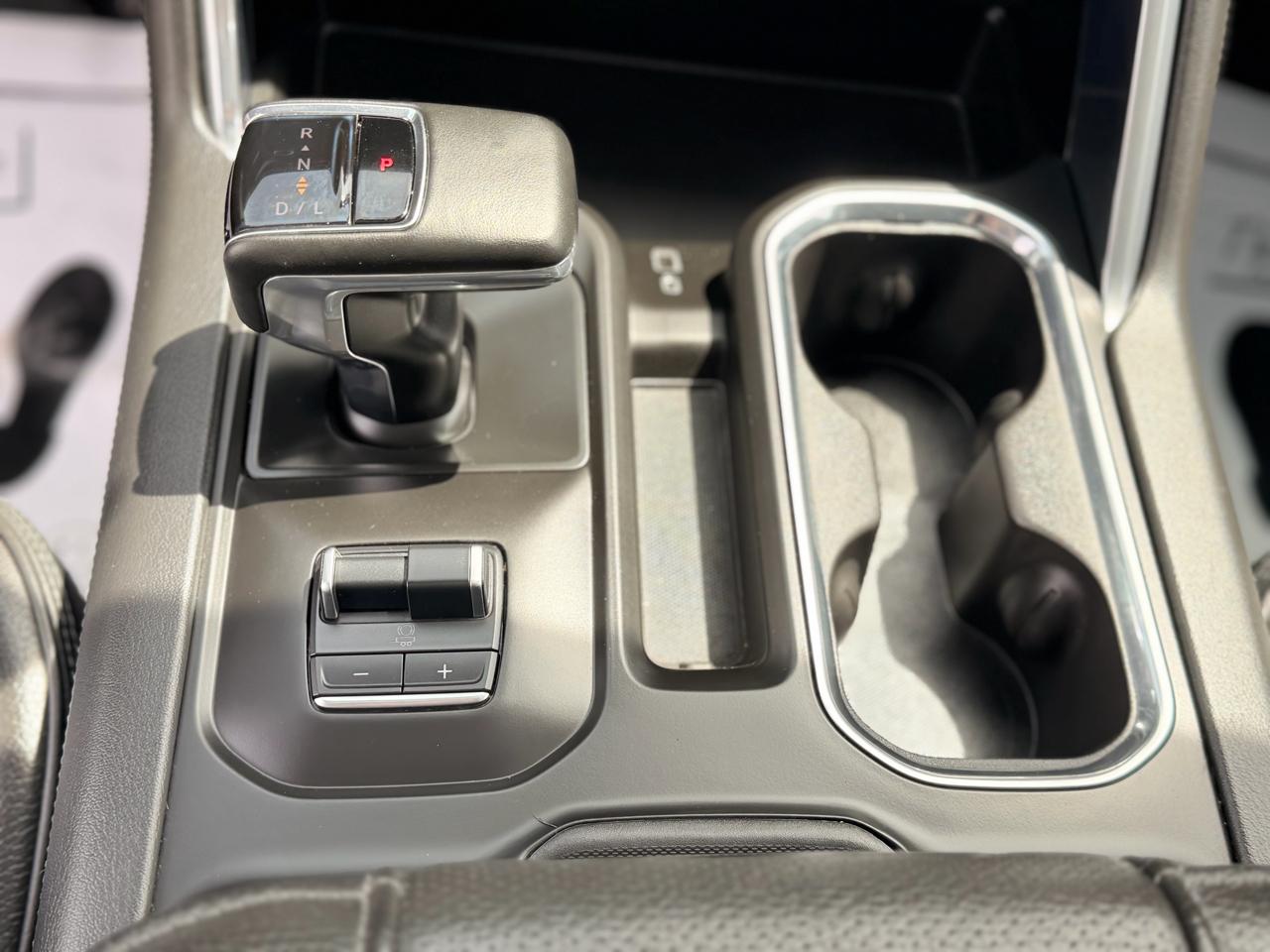 GMC Sierra 1500 Denali Crew Cab Short Box 4WD 2023