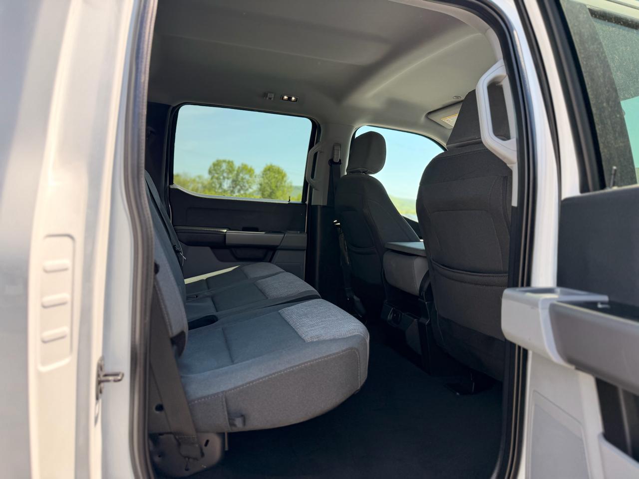 Ford F-250 SD XLT Crew Cab 4WD 2025