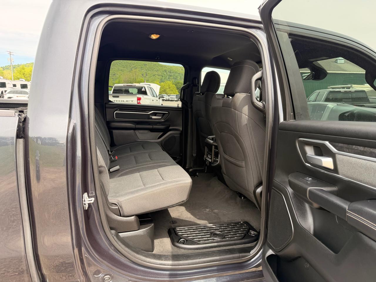 RAM 1500 Big Horn Crew Cab SWB 4WD 2019