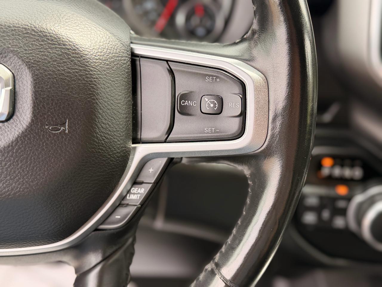RAM 1500 Big Horn Crew Cab SWB 4WD 2019