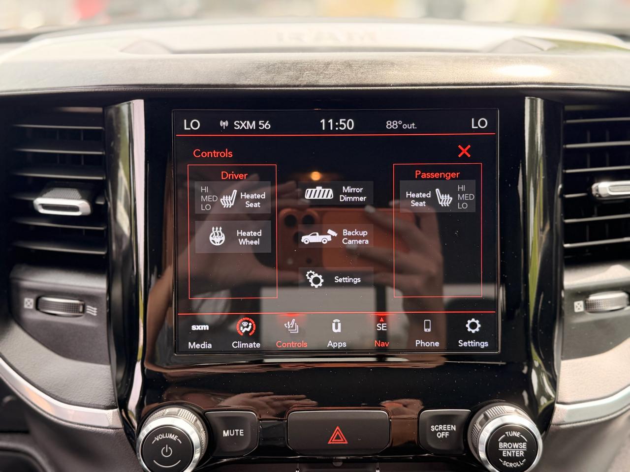 RAM 1500 Big Horn Crew Cab SWB 4WD 2019