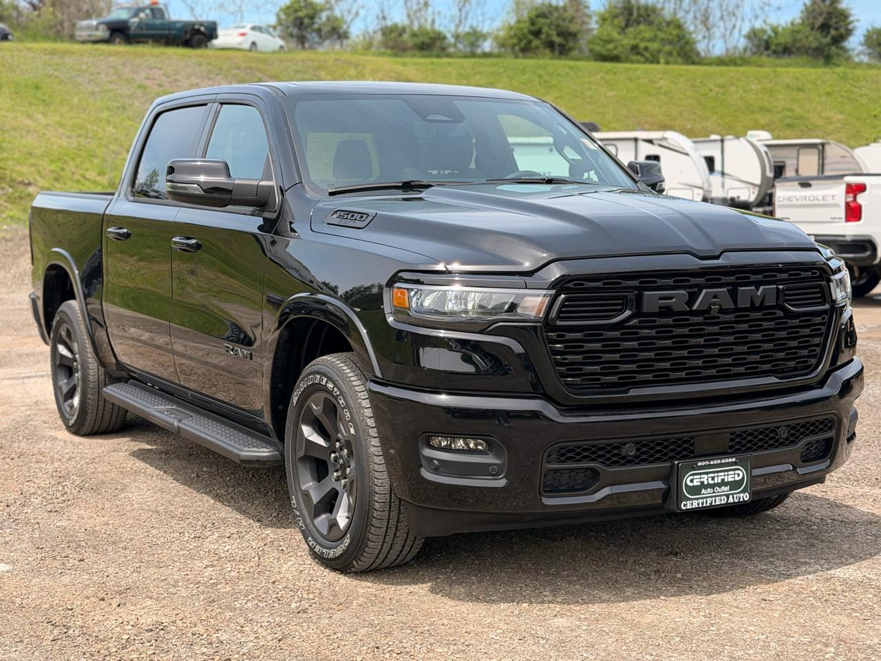 RAM 1500 Big Horn Crew Cab SWB 4WD 2025