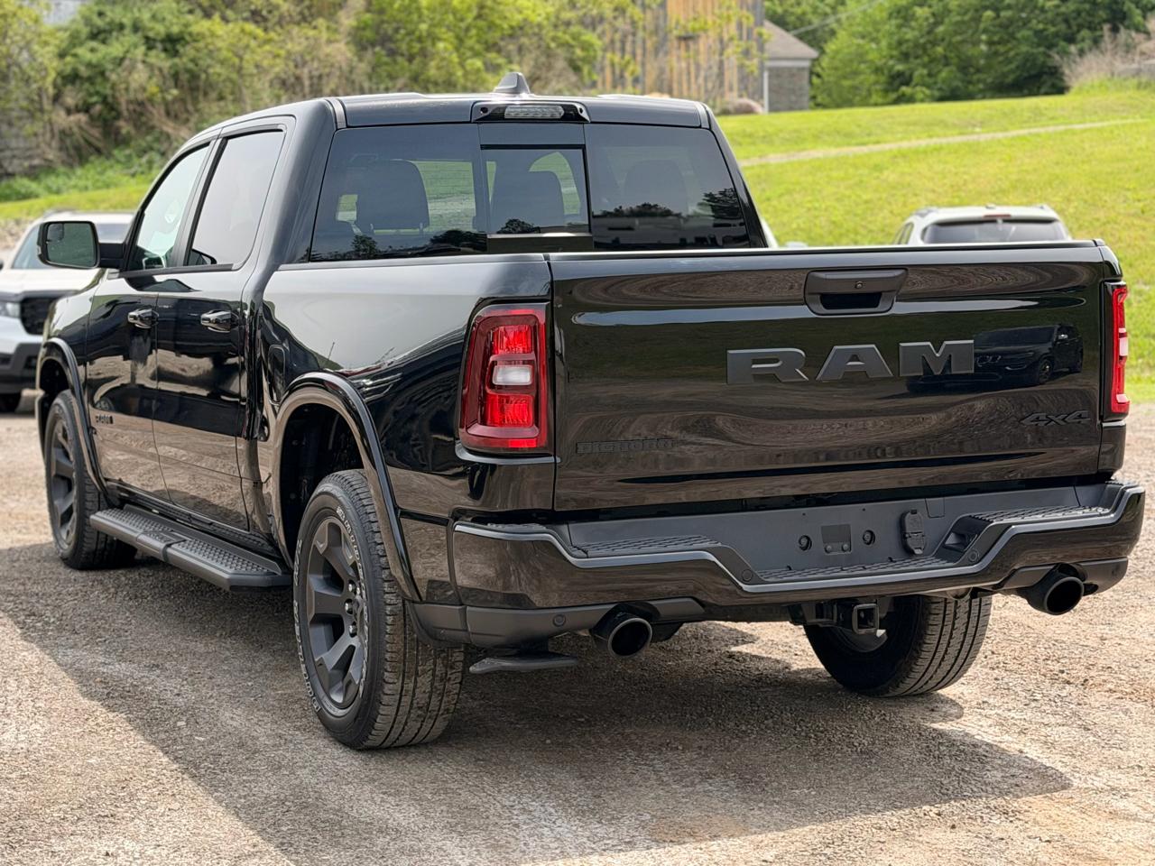 RAM 1500 Big Horn Crew Cab SWB 4WD 2025