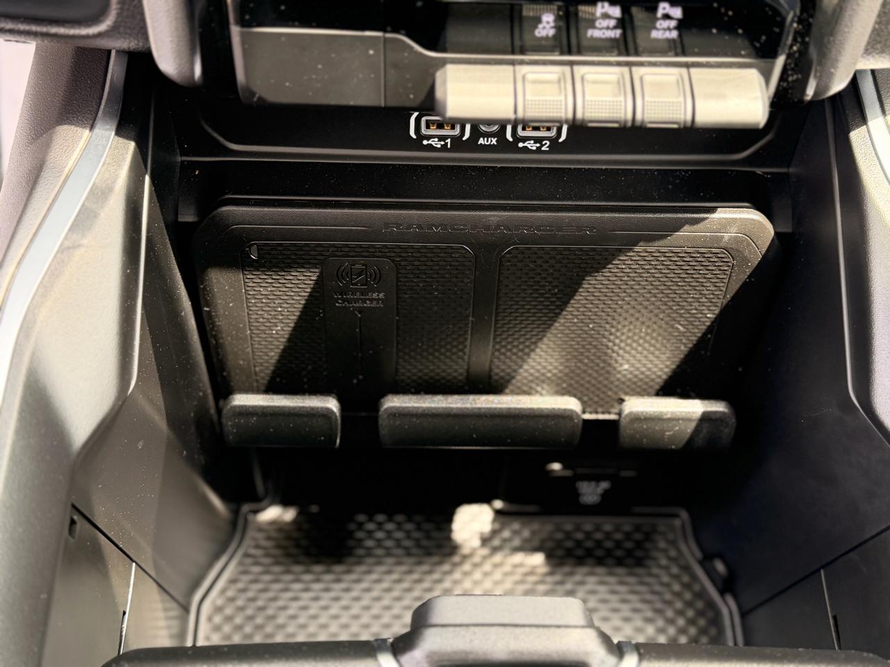 RAM 1500 Big Horn Crew Cab SWB 4WD 2025