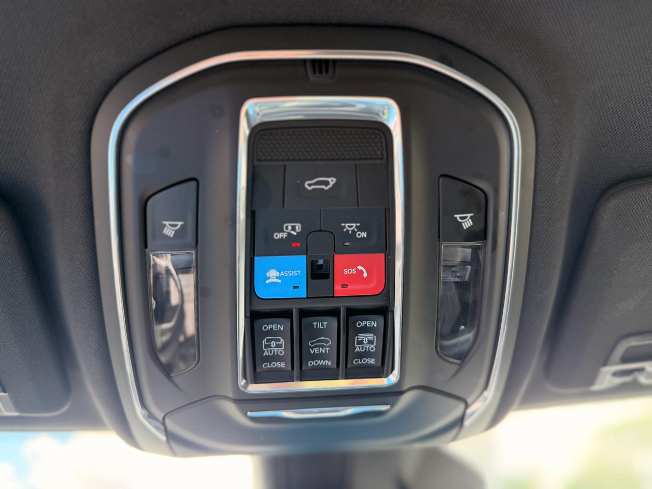 Jeep Grand Cherokee L Limited 4WD 2024