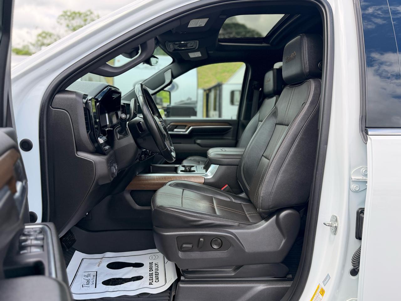 Chevrolet Silverado 2500HD High Country Crew Cab Short Box 4WD 2024