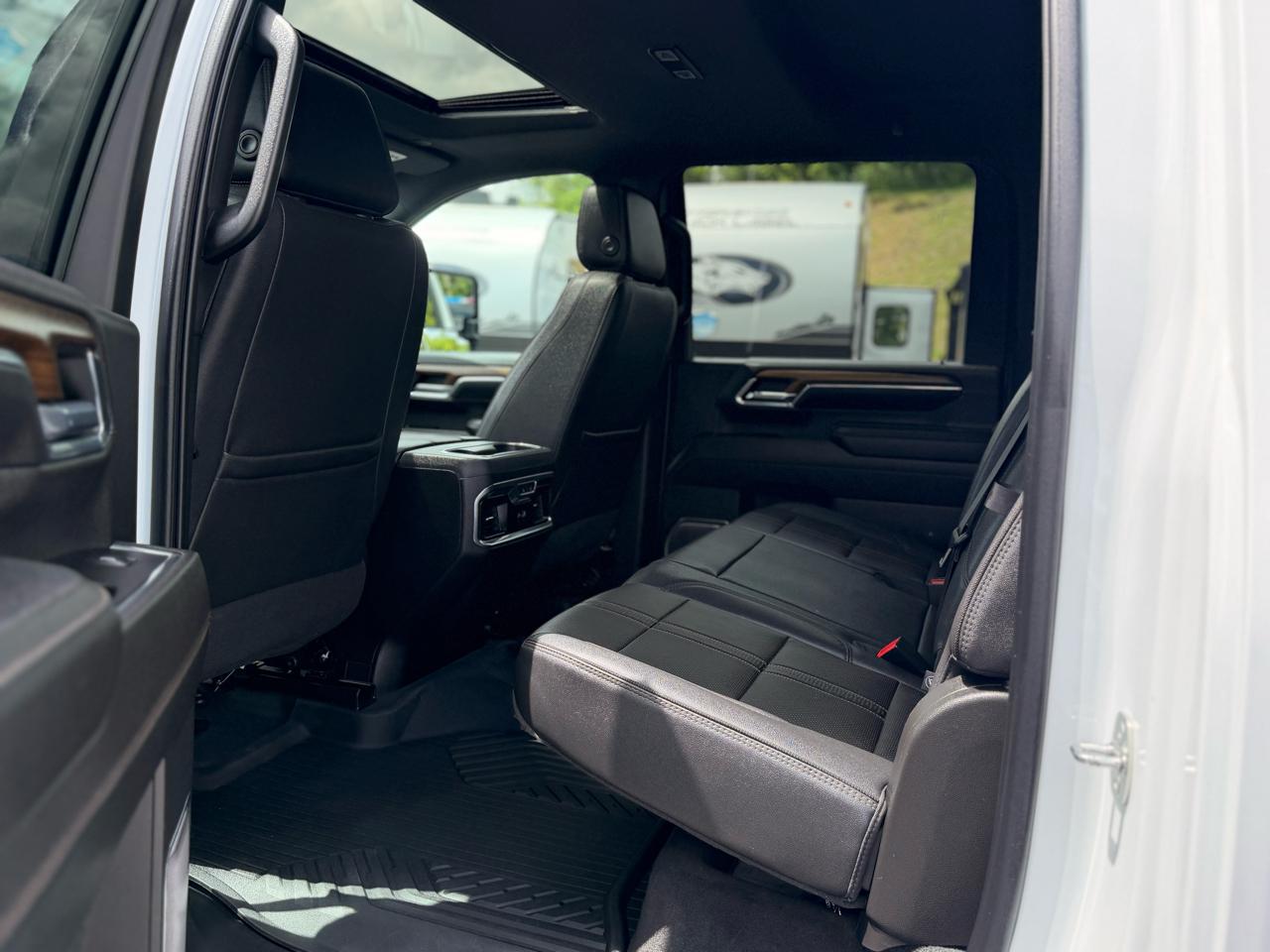 Chevrolet Silverado 2500HD High Country Crew Cab Short Box 4WD 2024