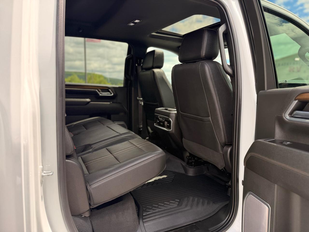 Chevrolet Silverado 2500HD High Country Crew Cab Short Box 4WD 2024