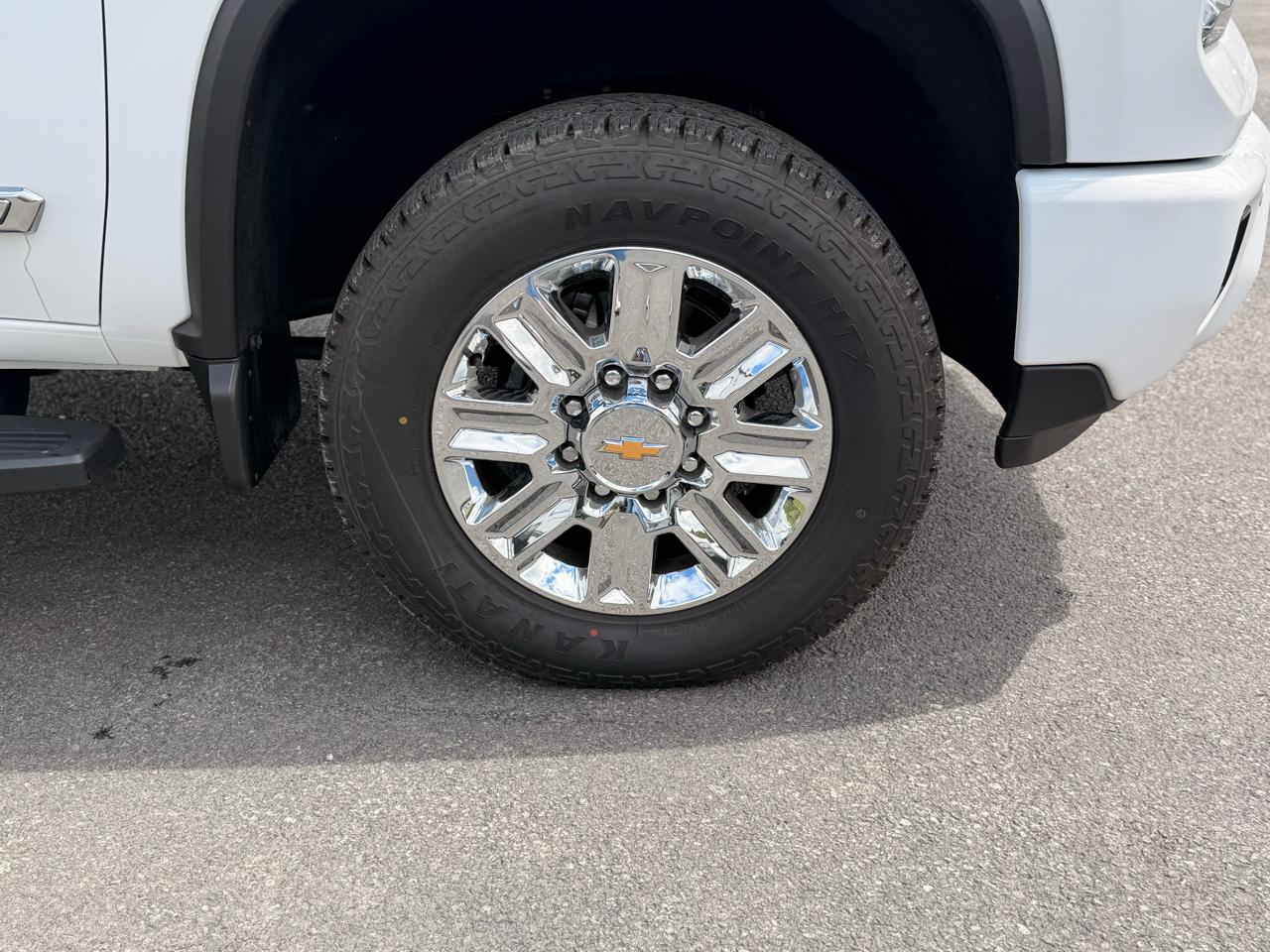 Chevrolet Silverado 2500HD High Country Crew Cab Short Box 4WD 2024