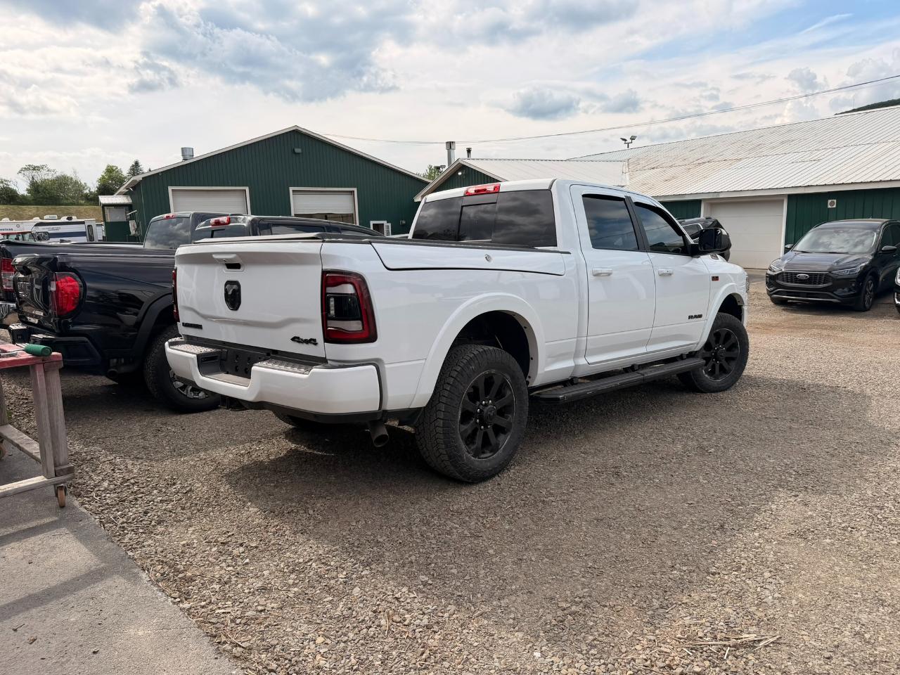 RAM 2500 Laramie Crew Cab SWB 4WD 2022