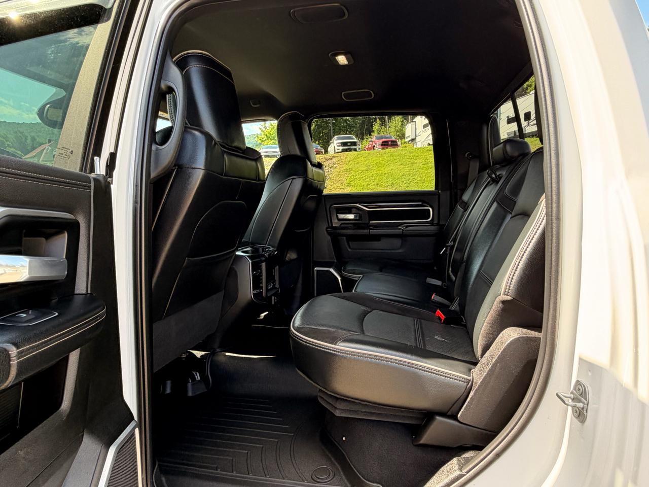 RAM 2500 Laramie Crew Cab SWB 4WD 2022