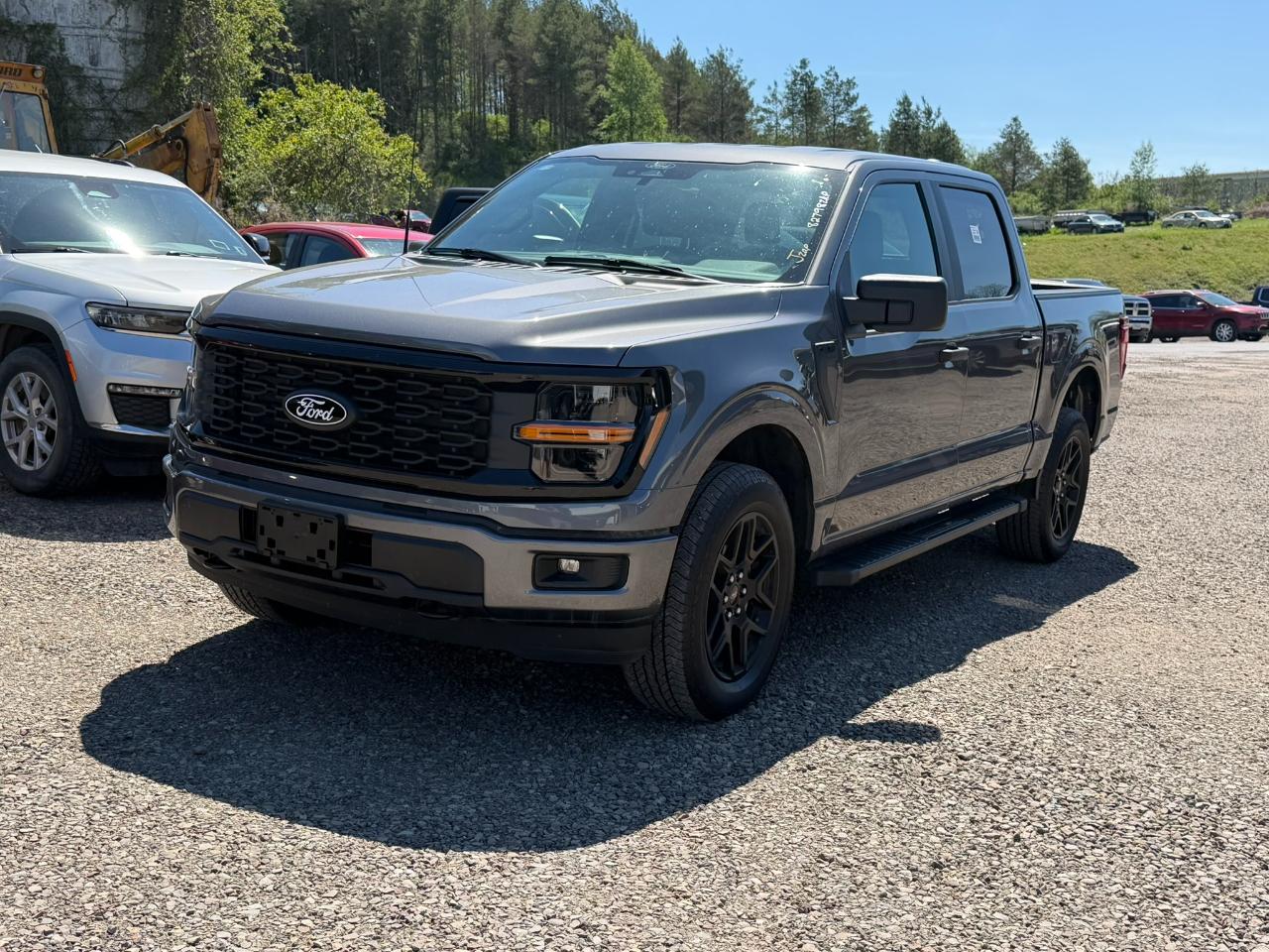 Ford F-150 STX SuperCrew 4WD 2024