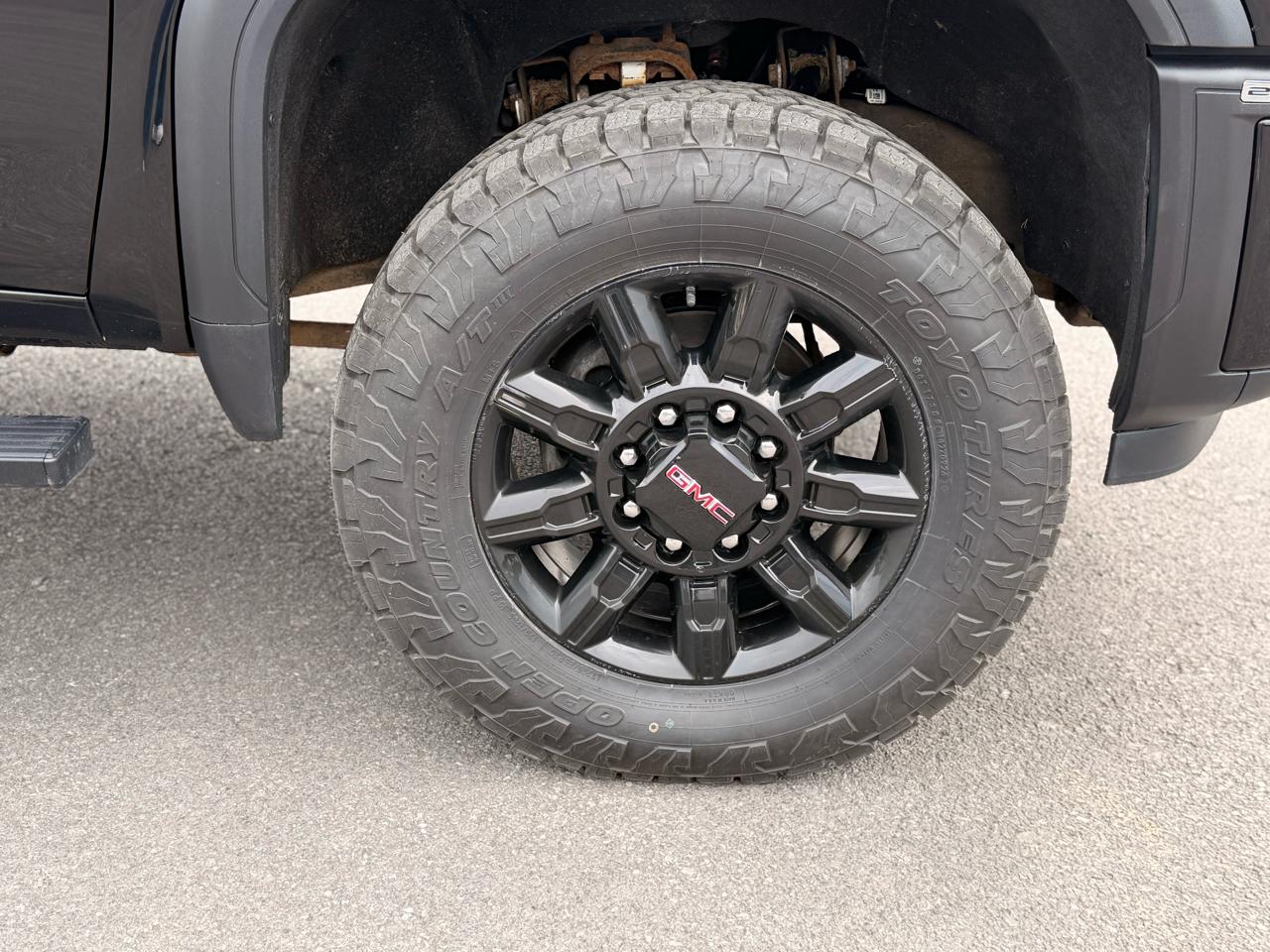 GMC Sierra 2500HD AT4 Crew Cab 4WD 2024
