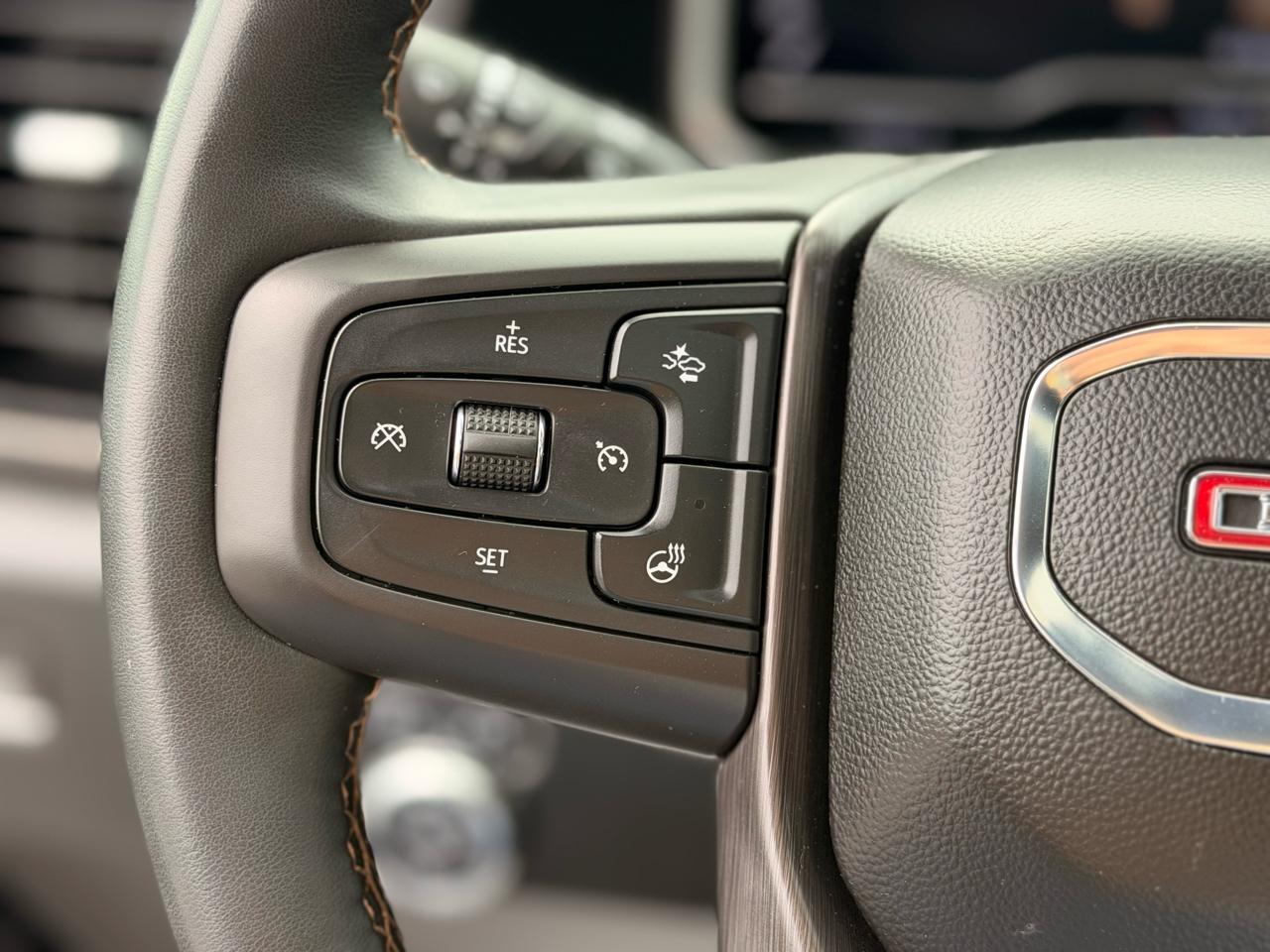 GMC Sierra 2500HD AT4 Crew Cab 4WD 2024