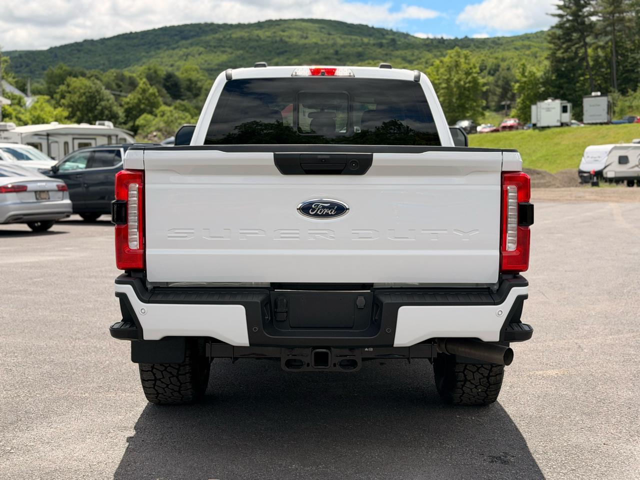 Ford F-250 SD  2024