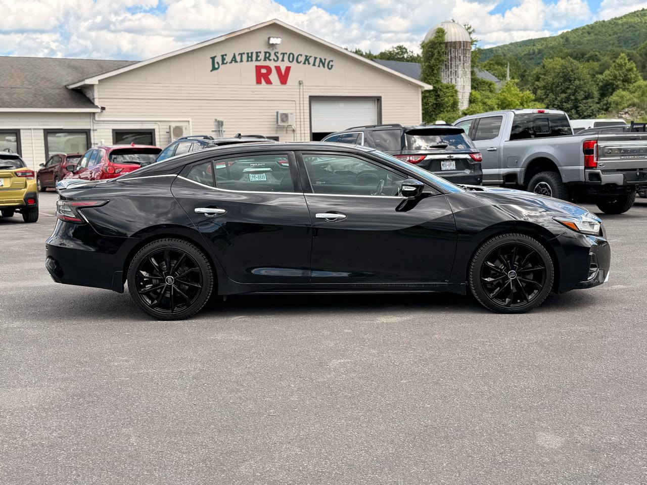 Nissan Maxima  2019