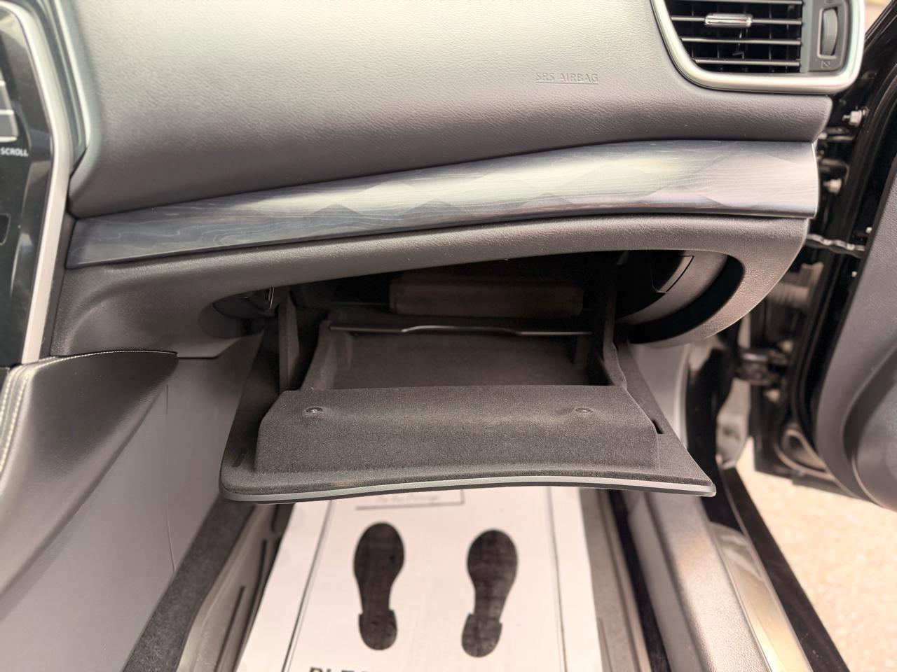 Nissan Maxima  2019