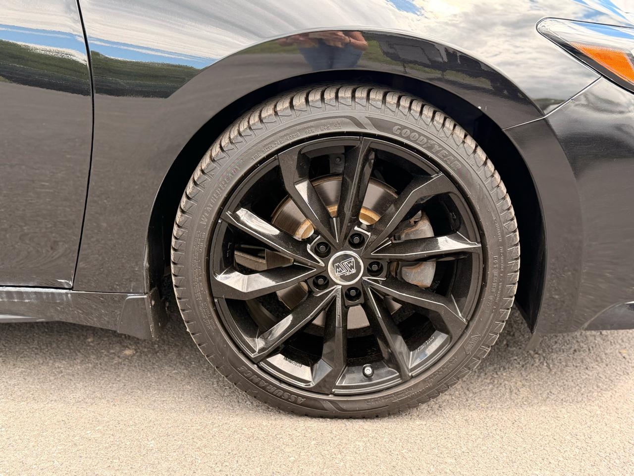 Nissan Maxima  2019