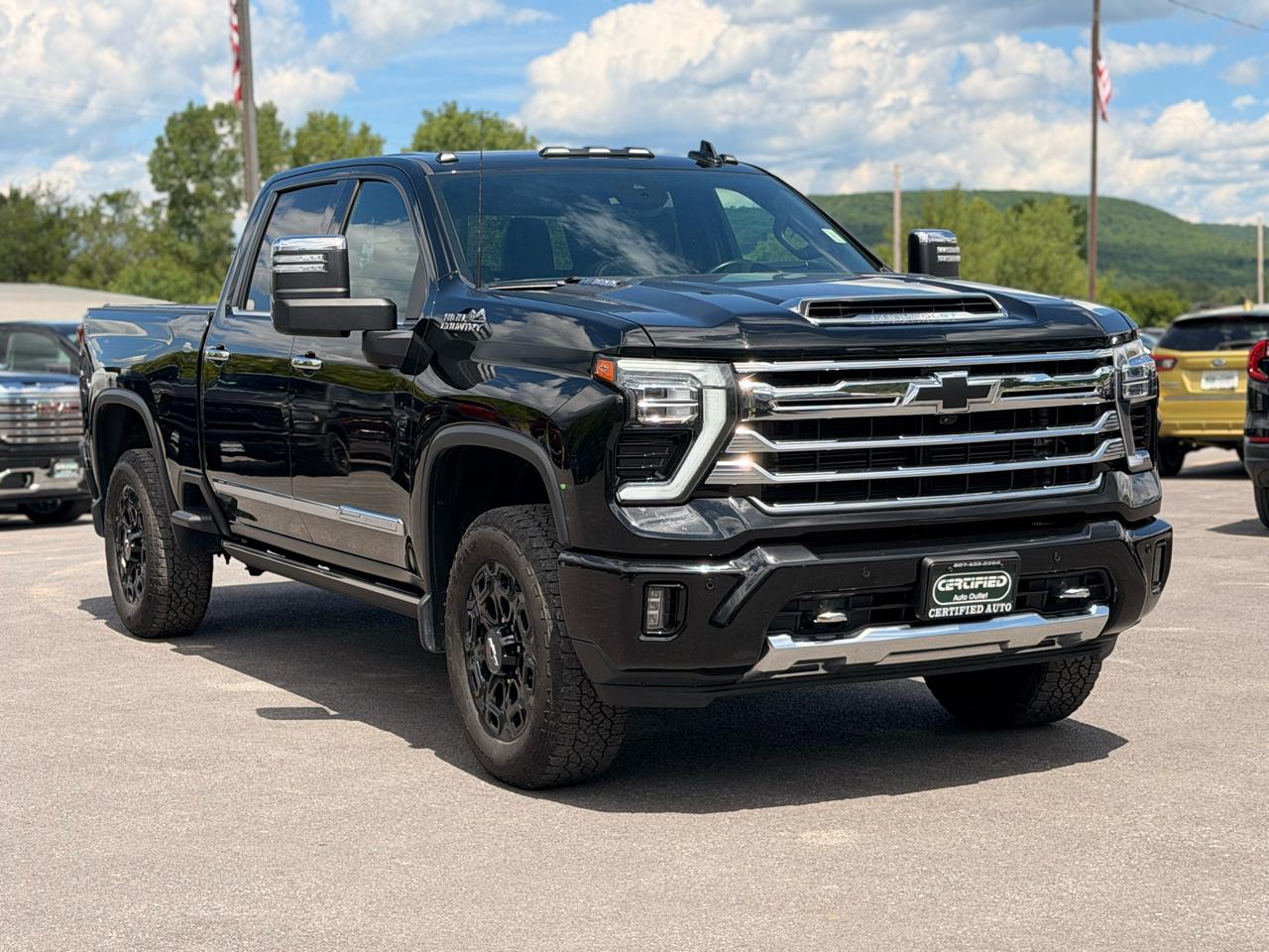 Chevrolet Silverado 2500HD High Country Crew Cab Short Box 4WD 2024
