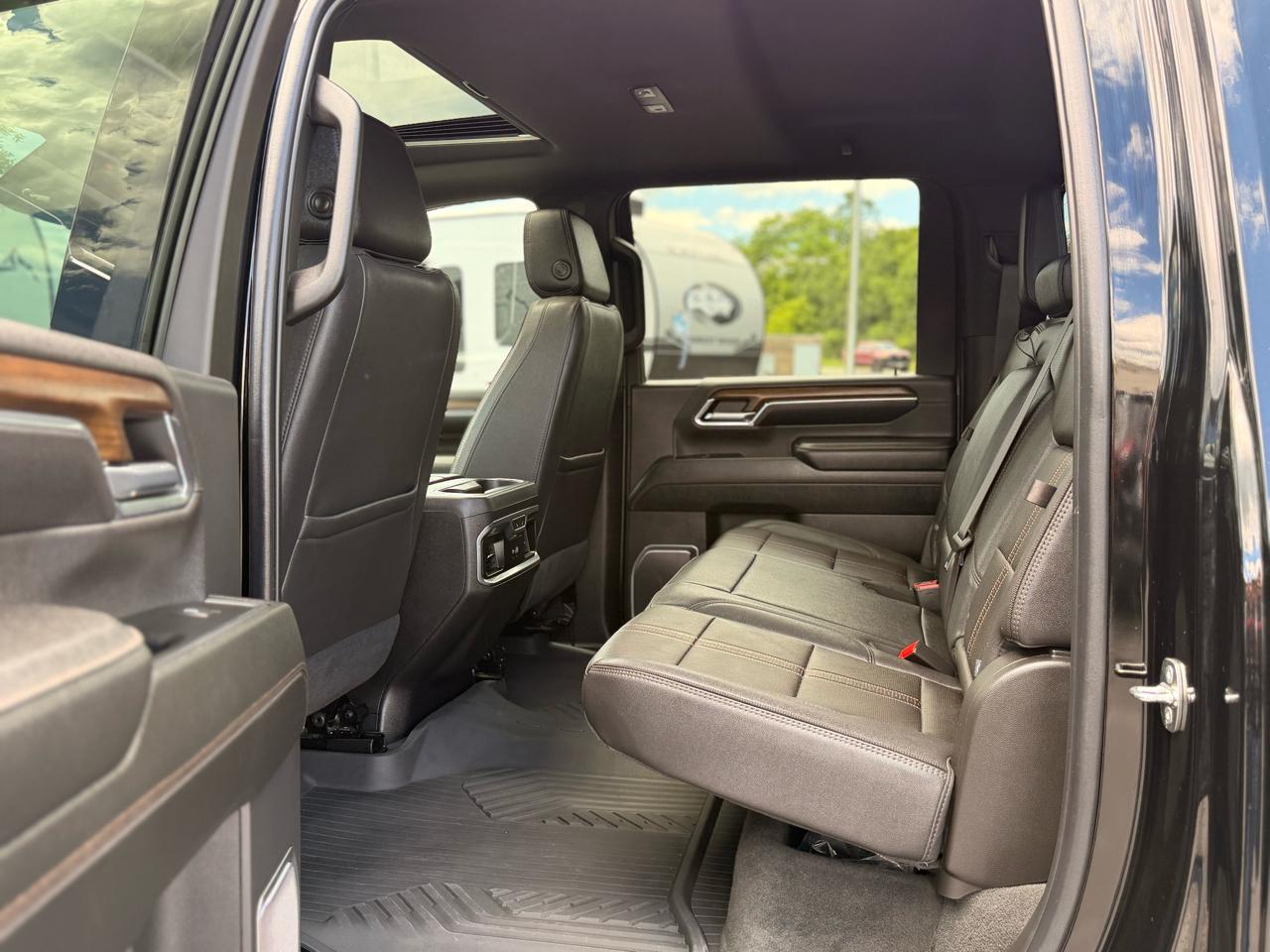 Chevrolet Silverado 2500HD High Country Crew Cab Short Box 4WD 2024