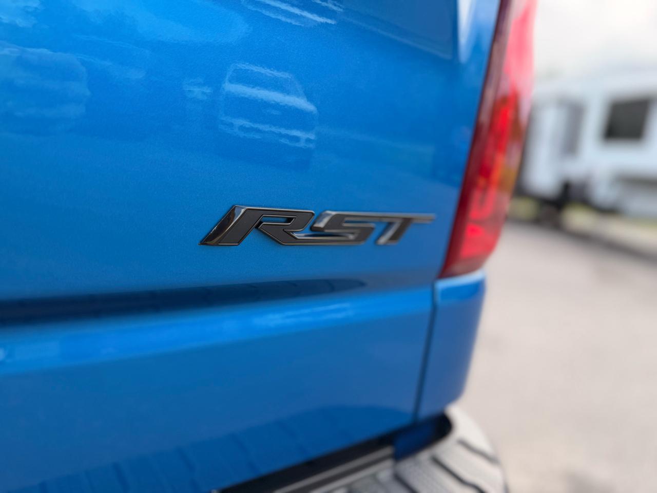 Chevrolet Silverado 1500 RST Crew Cab 4WD 2023