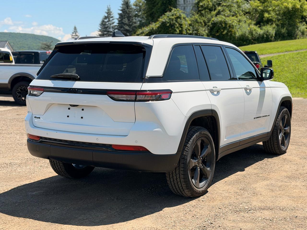Jeep Grand Cherokee  2023