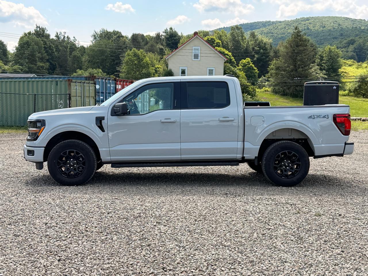 Ford F-150 XLT SuperCrew 4WD 2024