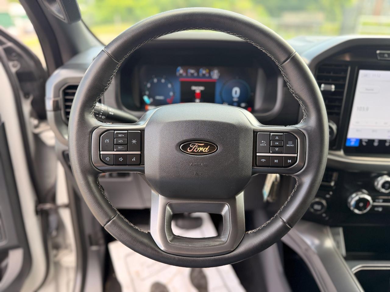 Ford F-150 XLT SuperCrew 4WD 2024