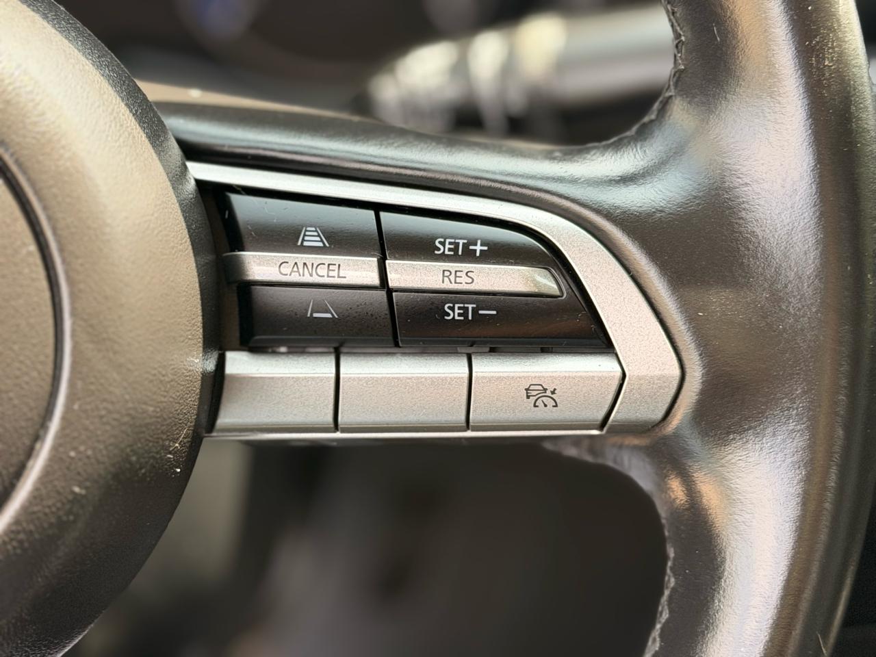 Mazda MAZDA3 Select 2023