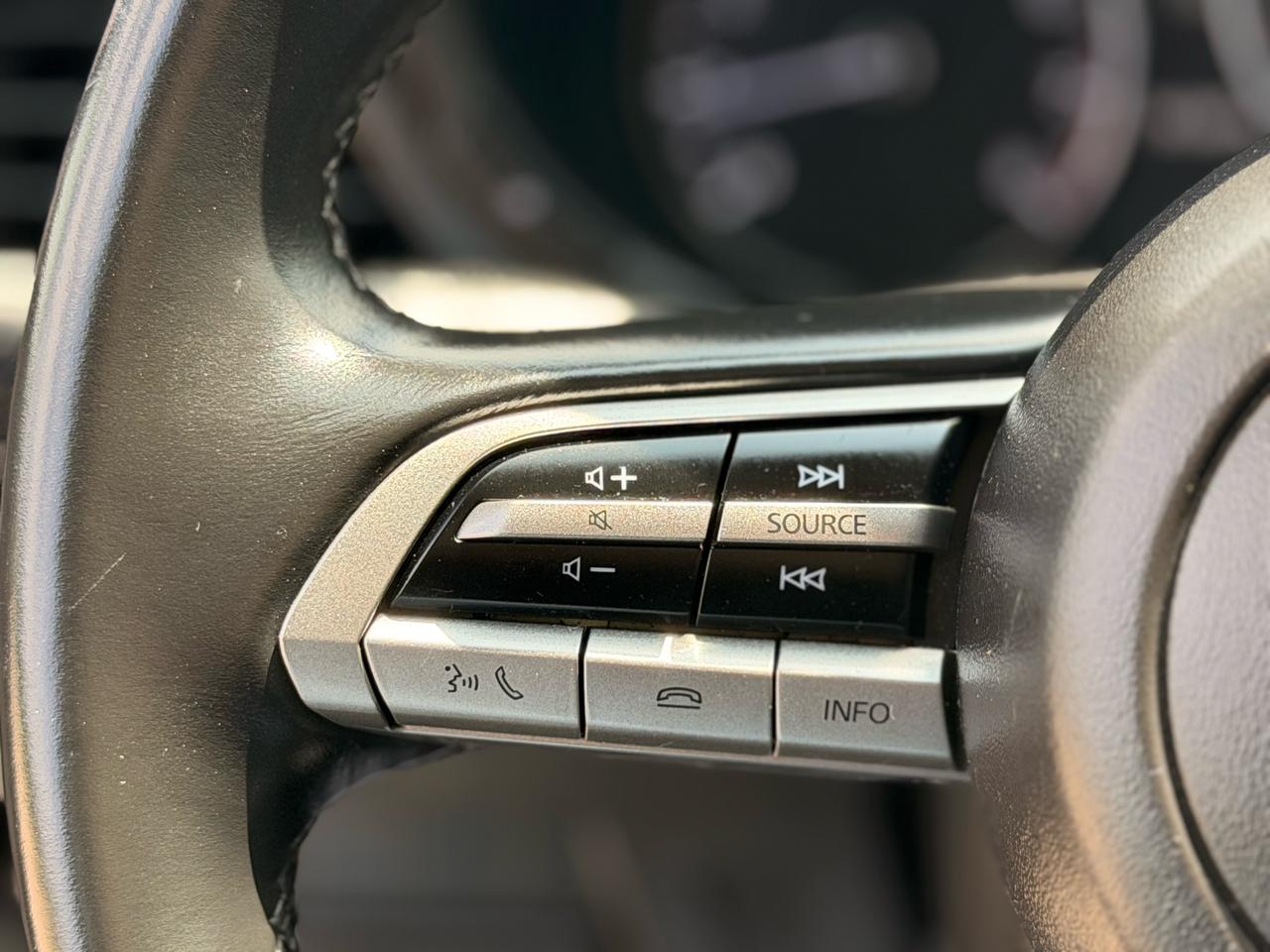 Mazda MAZDA3 Select 2023