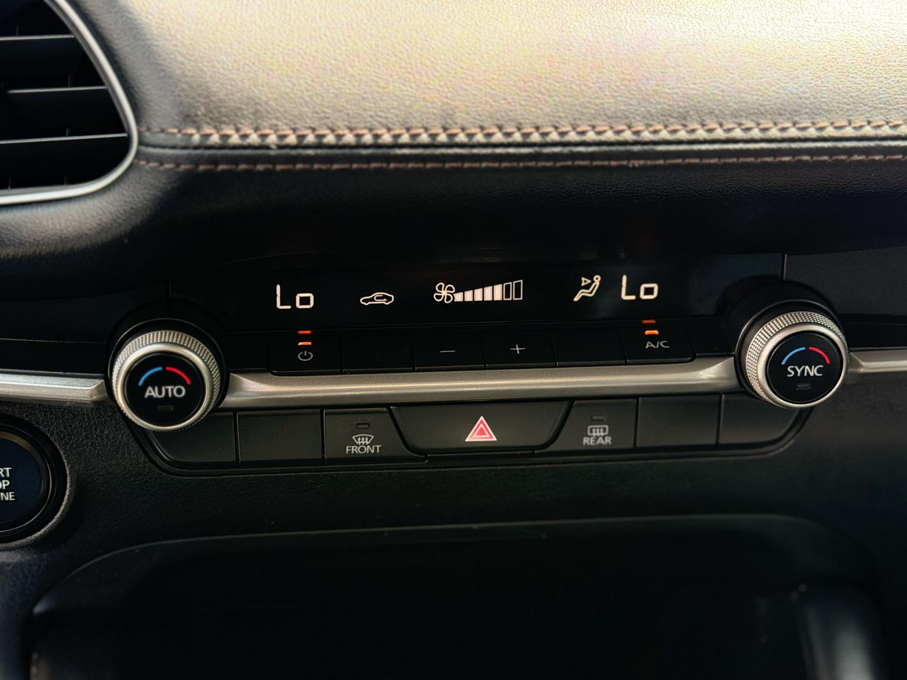 Mazda MAZDA3 Select 2023