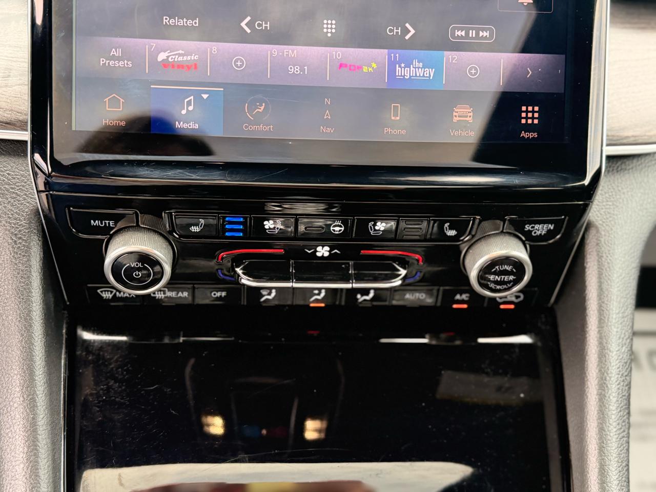 Jeep Grand Cherokee L Overland 4WD 2021