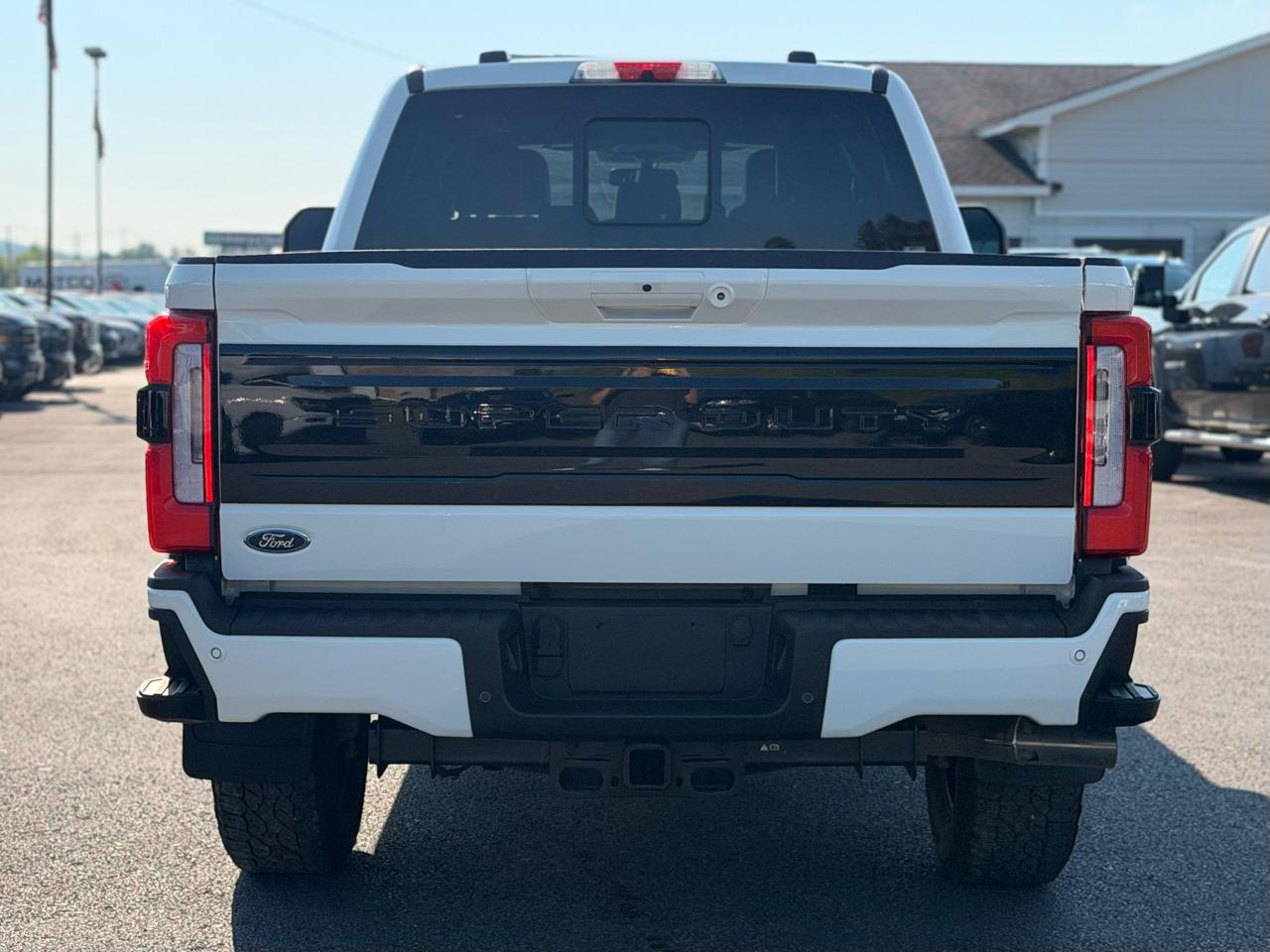 Ford F-250 SD Platinum Crew Cab 4WD 2025