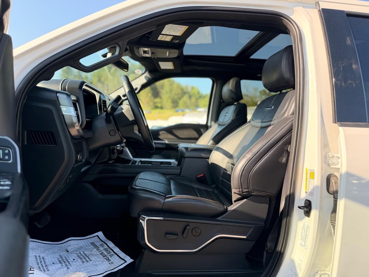 Ford F-250 SD Platinum Crew Cab 4WD 2025