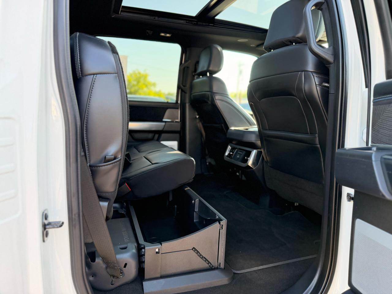 Ford F-250 SD Platinum Crew Cab 4WD 2025