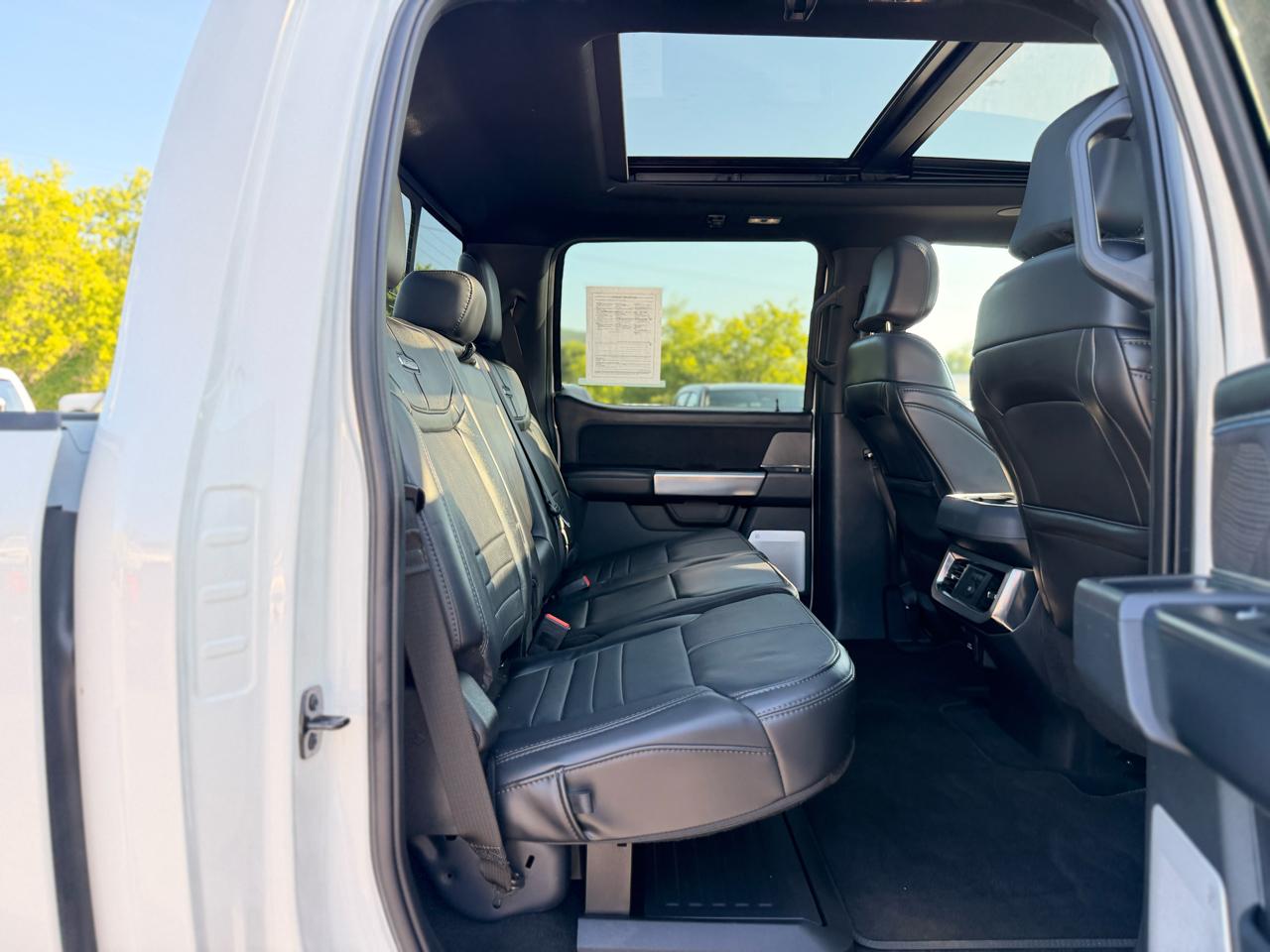 Ford F-250 SD Platinum Crew Cab 4WD 2025
