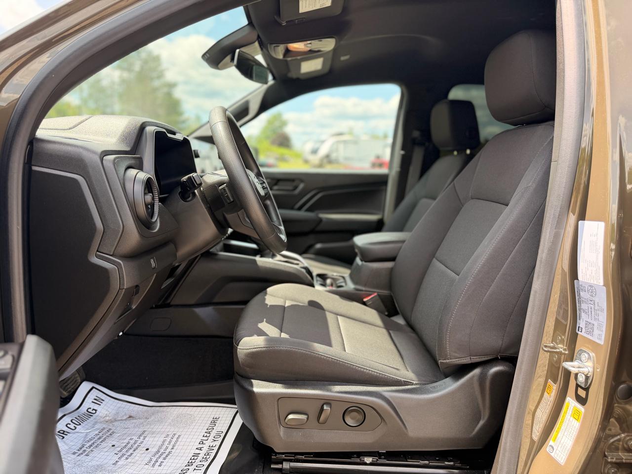 Chevrolet Colorado Trail Boss Crew Cab 4WD 2023