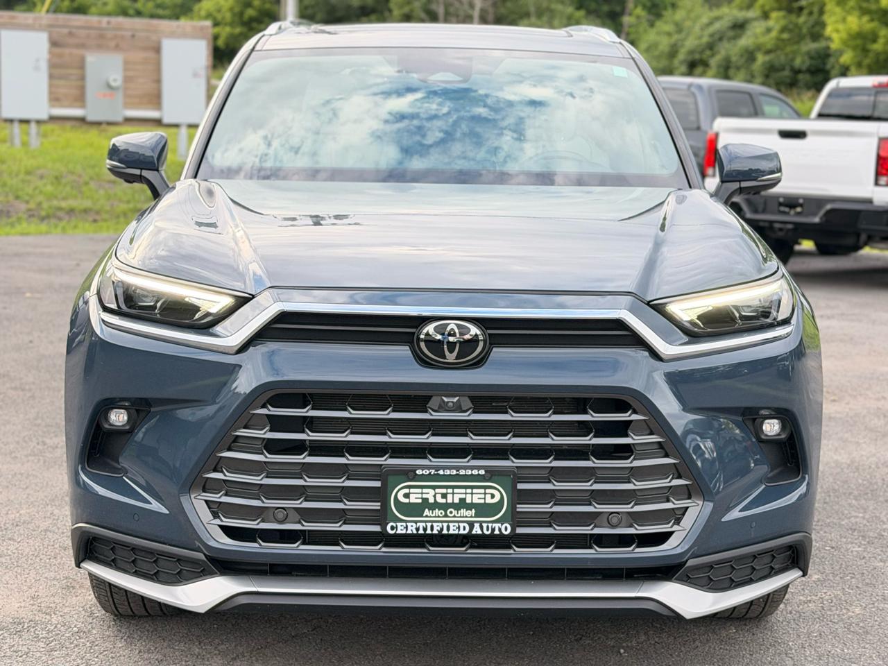 Toyota Grand Highlander Hybrid MAX Limited AWD 2024