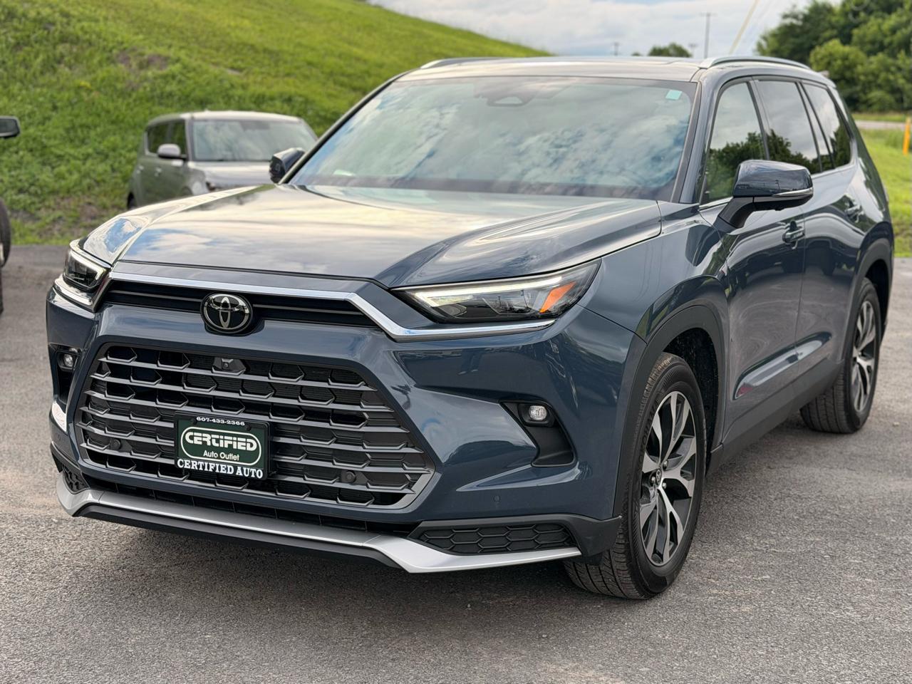 Toyota Grand Highlander Hybrid MAX Limited AWD 2024
