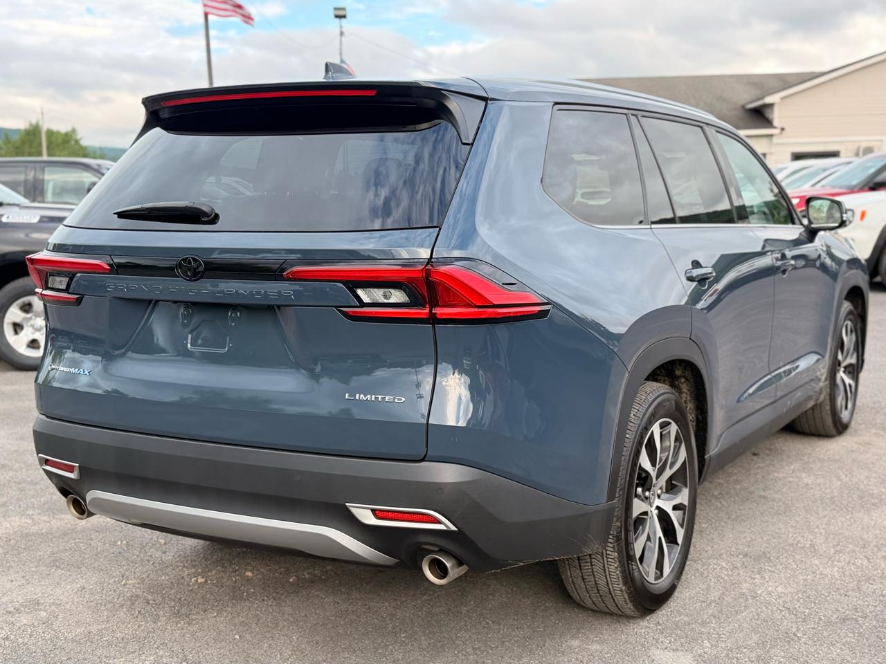 Toyota Grand Highlander Hybrid MAX Limited AWD 2024