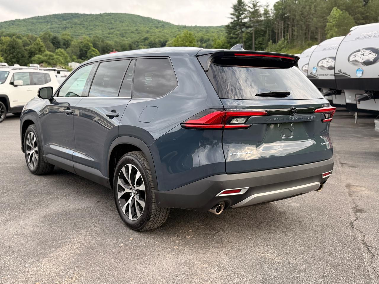 Toyota Grand Highlander Hybrid MAX Limited AWD 2024