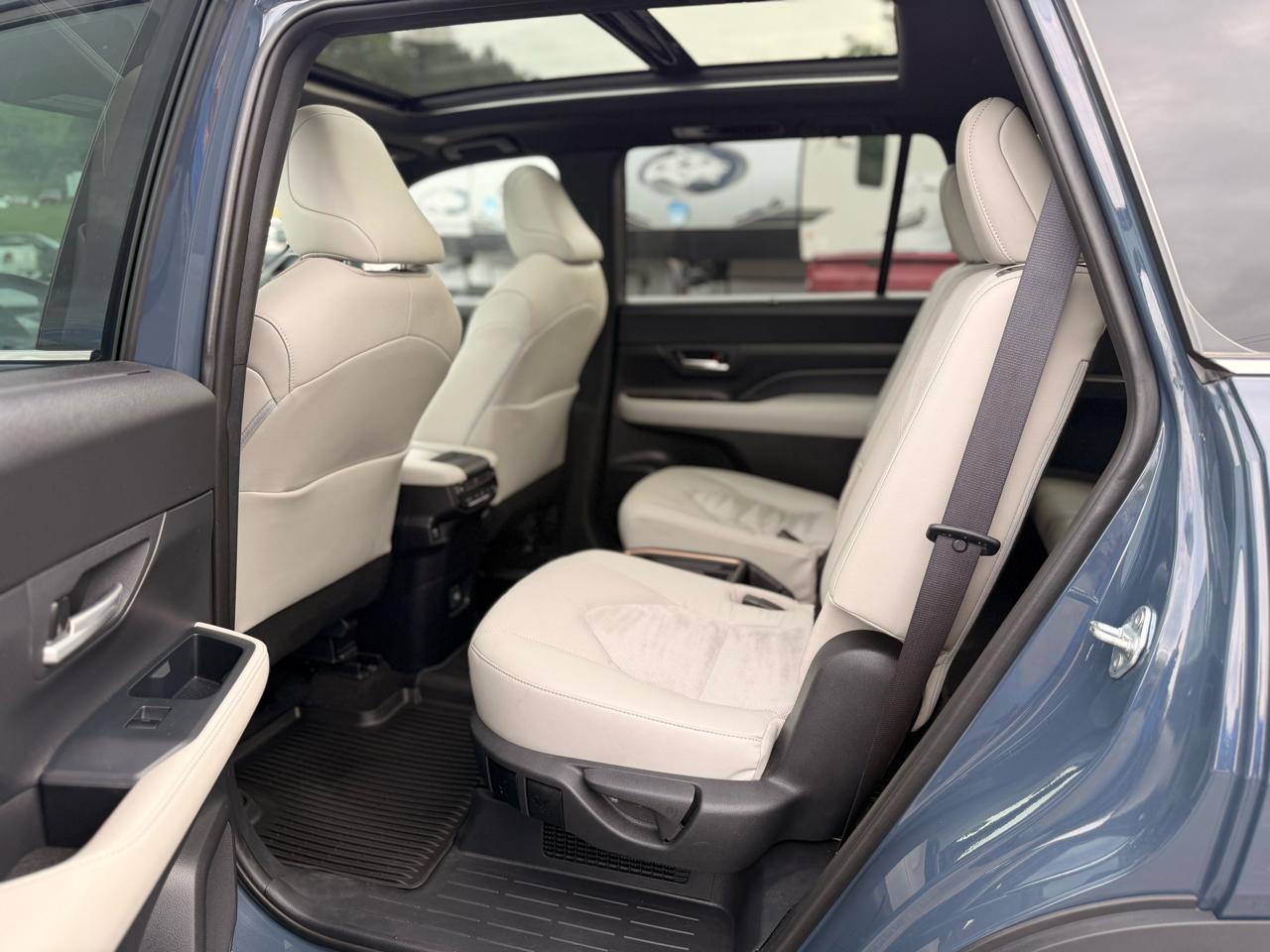 Toyota Grand Highlander Hybrid MAX Limited AWD 2024
