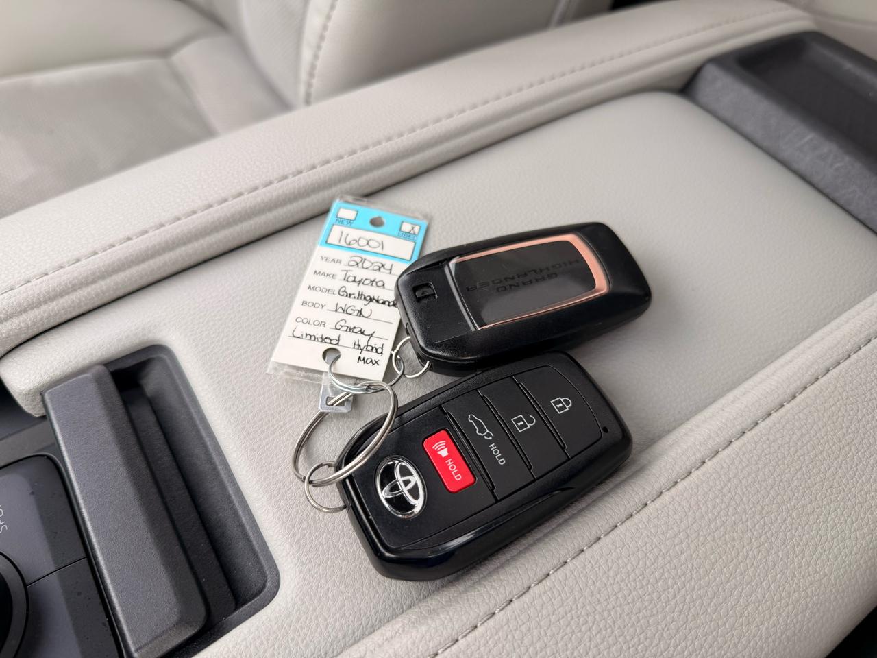Toyota Grand Highlander Hybrid MAX Limited AWD 2024