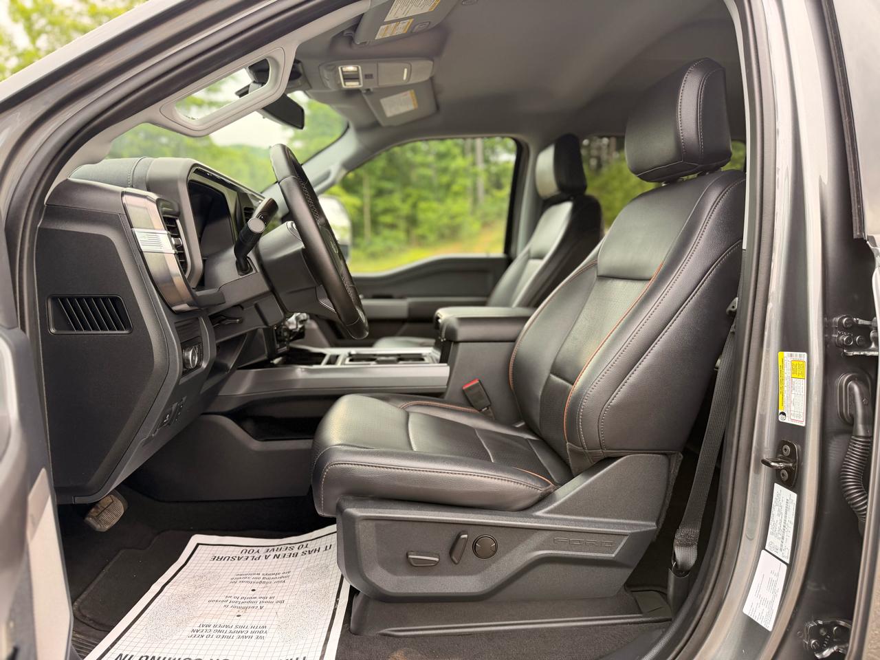 Ford F-250 SD Lariat Crew Cab 4WD 2025