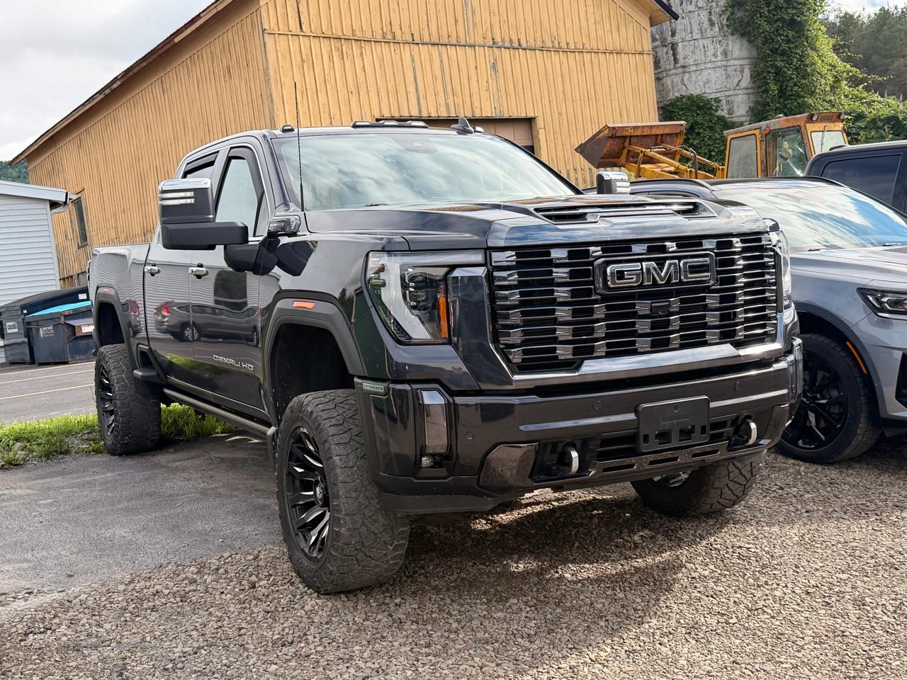 GMC Sierra 2500HD Denali Ultimate Crew Cab 4WD 2024