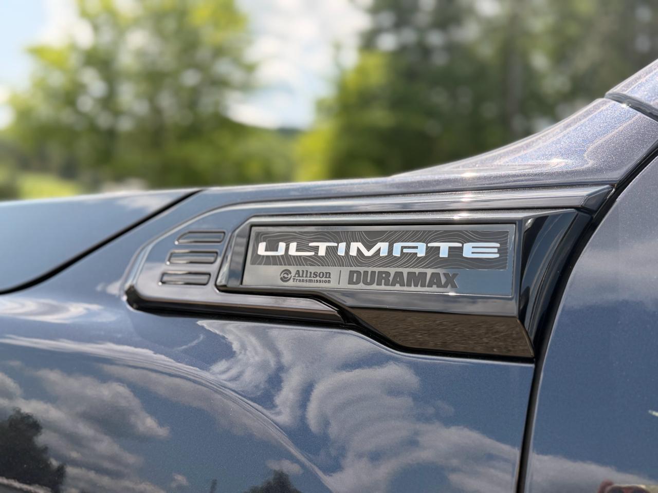 GMC Sierra 2500HD Denali Ultimate Crew Cab 4WD 2024