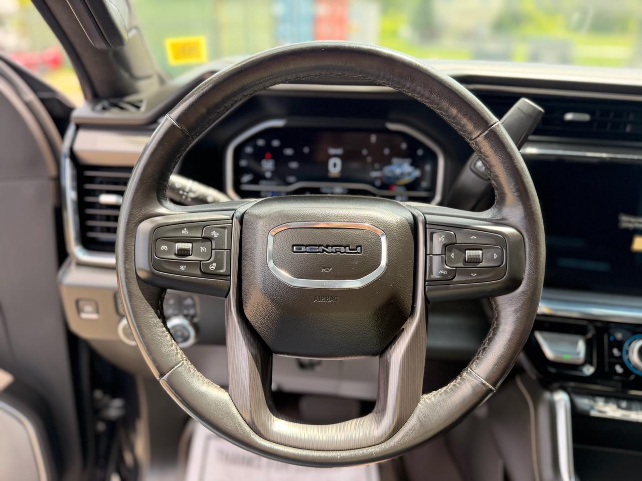 GMC Sierra 2500HD Denali Ultimate Crew Cab 4WD 2024
